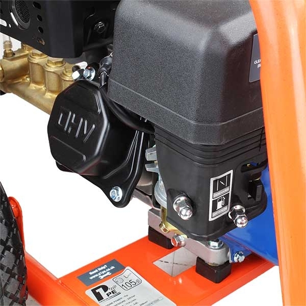 Hyundai P3200PWT P1 3200psi / 214 bar Petrol Pressure Washer with AR Triplex pump